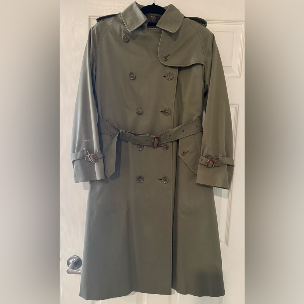 Burberrys’ Trench Coat - Olive/Khaki (8 Long)